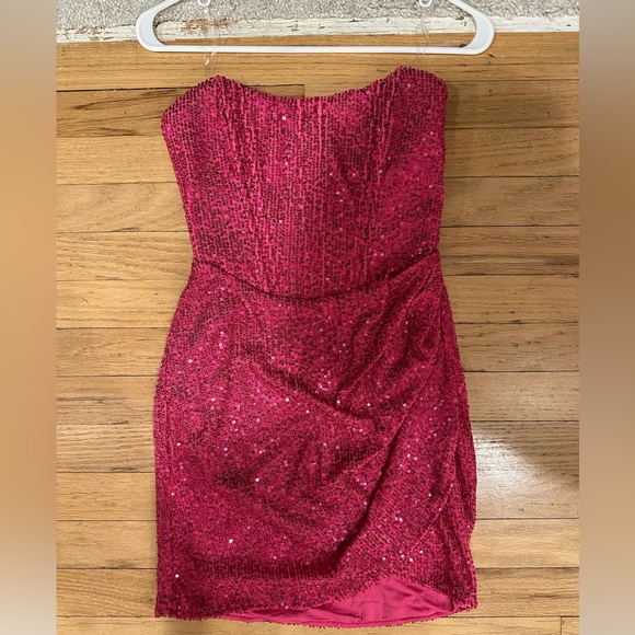 AKHIRA MINI DRESS - CORSET DETAIL STRAPLESS SEQUIN DRESS IN PINK - Picture 2 of 3